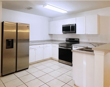 2770 Club Cortile Circle - Photo Thumbnail 2