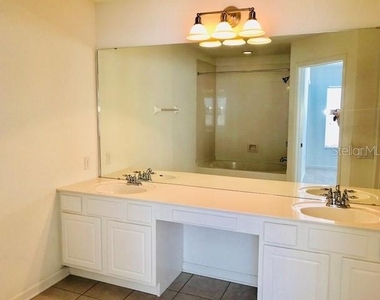 953 Rock Harbor Avenue - Photo Thumbnail 12