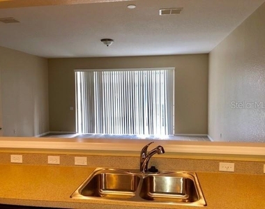 953 Rock Harbor Avenue - Photo Thumbnail 8