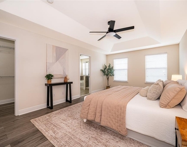 10061 Town Lake Drive - Photo Thumbnail 26