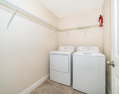 10061 Town Lake Drive - Photo Thumbnail 24
