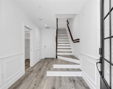 1579 Chatfield Place - Photo Thumbnail 5