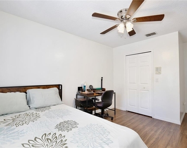 2115 Heathwood Circle - Photo Thumbnail 8