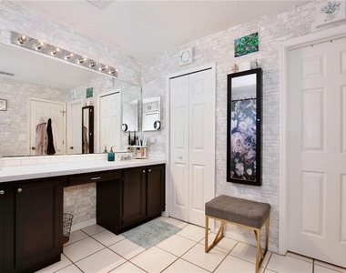 2115 Heathwood Circle - Photo Thumbnail 15