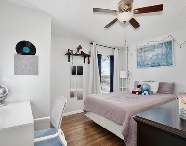 2115 Heathwood Circle - Photo Thumbnail 11