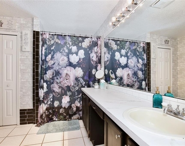 2115 Heathwood Circle - Photo Thumbnail 14