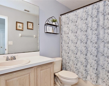 2115 Heathwood Circle - Photo Thumbnail 13