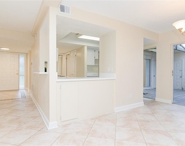 602 Desoto Drive - Photo Thumbnail 6