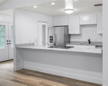 901 Cutler Road - Photo Thumbnail 7