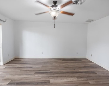 901 Cutler Road - Photo Thumbnail 26
