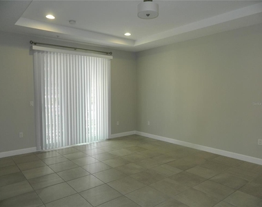 1330 Bolton Place - Photo Thumbnail 7