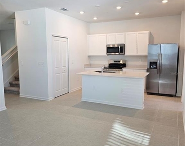 2144 Rider Rain Ln - Photo Thumbnail 5