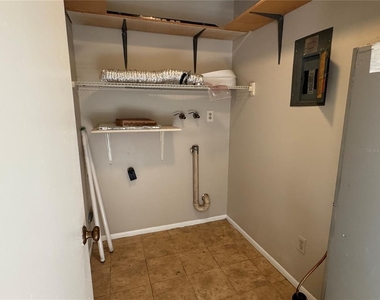 1241 Heritage Lane - Photo Thumbnail 7