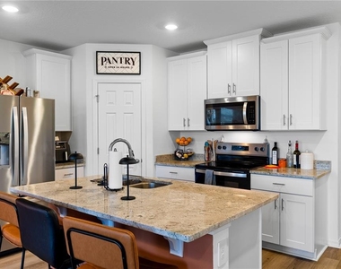 16320 Happy Eagle Drive - Photo Thumbnail 6