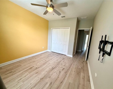 1344 Royal St George Boulevard - Photo Thumbnail 20