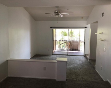 482 N Pin Oak Place - Photo Thumbnail 2