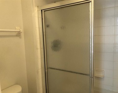 482 N Pin Oak Place - Photo Thumbnail 12