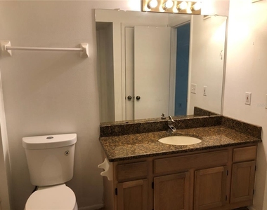 482 N Pin Oak Place - Photo Thumbnail 14