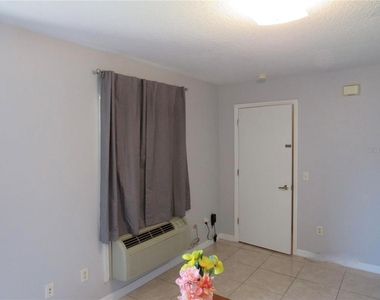 934 Caribbean Drive - Photo Thumbnail 4