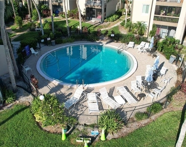 586 Orange Drive - Photo Thumbnail 39