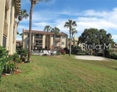 586 Orange Drive - Photo Thumbnail 25