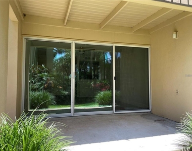 586 Orange Drive - Photo Thumbnail 17