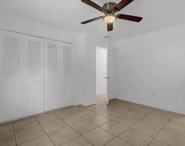5214 Kempston Drive - Photo Thumbnail 18