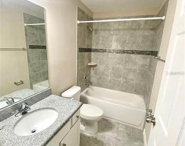 10007 Leyburn Court - Photo Thumbnail 12