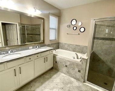 10007 Leyburn Court - Photo Thumbnail 8