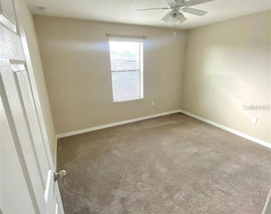 10007 Leyburn Court - Photo Thumbnail 9