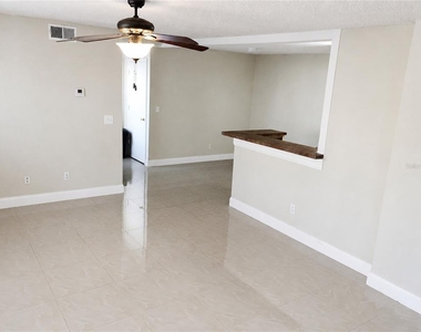 6112 Westgate Drive - Photo Thumbnail 3