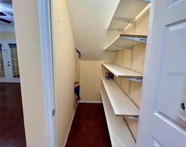 3226 Greenwich Village Boulevard - Photo Thumbnail 10