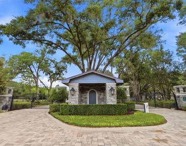 8060 Peaceful Circle - Photo Thumbnail 6