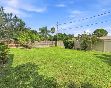 2855 Dueby Street - Photo Thumbnail 27