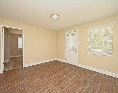 3958 2nd Street Nw - Photo Thumbnail 16