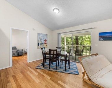 10000 Sw 52nd Avenue - Photo Thumbnail 5