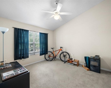 10000 Sw 52nd Avenue - Photo Thumbnail 17