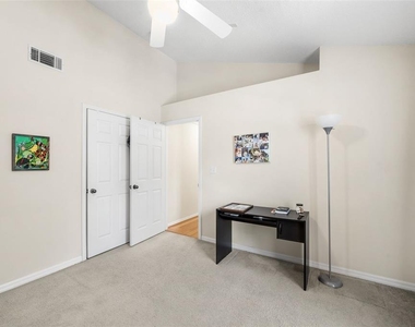 10000 Sw 52nd Avenue - Photo Thumbnail 16
