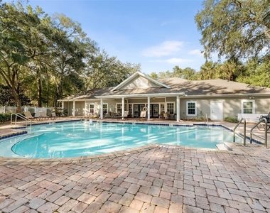 10000 Sw 52nd Avenue - Photo Thumbnail 20