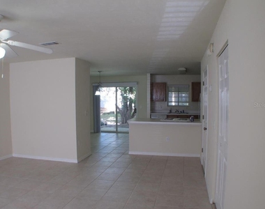 5205 Sw 97th Drive - Photo Thumbnail 1