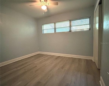 3919 Sw 21st Street - Photo Thumbnail 14