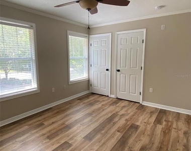 4574 Sw 48th Way - Photo Thumbnail 8