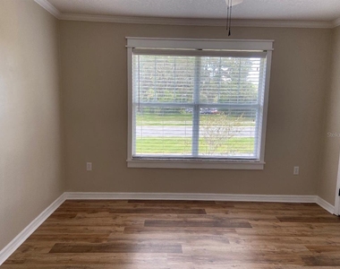 4574 Sw 48th Way - Photo Thumbnail 5
