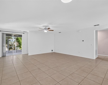 345 Red Kite Drive - Photo Thumbnail 11