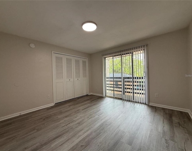 6030 Sw 12th Place - Photo Thumbnail 6