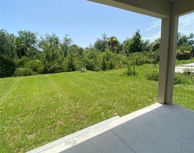 10396 Port Everglades Street - Photo Thumbnail 20