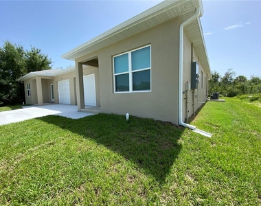 10396 Port Everglades Street - Photo Thumbnail 2