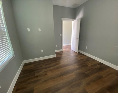 10396 Port Everglades Street - Photo Thumbnail 6