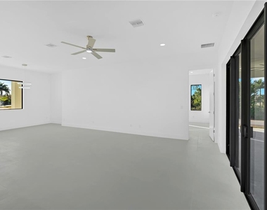 10065 Memphis Street - Photo Thumbnail 35