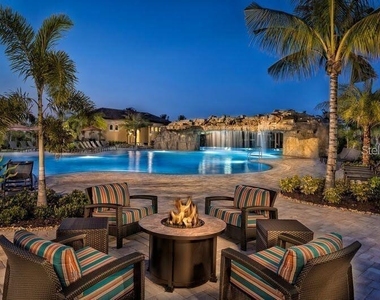 14051 Heritage Landing Boulevard - Photo Thumbnail 35